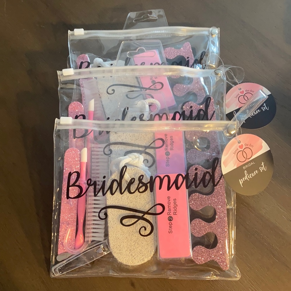 Bridesmaid manicure gifts